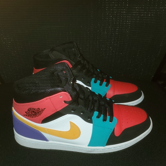 Nike Air Jordan 1 Mid "Multicolor" - Picture 1 of 5